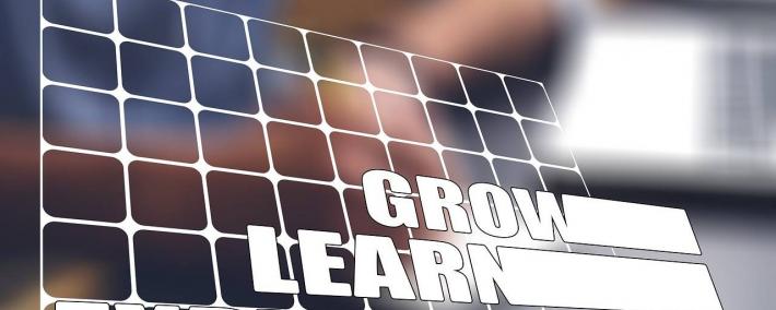 知乎全年盈利目标不变，持续加码投入的知乎该咋看？