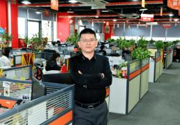 一品威(wēi)客创始人/CEO黄国华：一品威(wēi)客致力构建(jiàn)全球(qiú)创意资源(yuán)的“配(pèi)置枢纽”