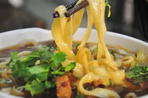 山西大哥刷(shuā)屏的慷慨，这款游戏里天天有红包