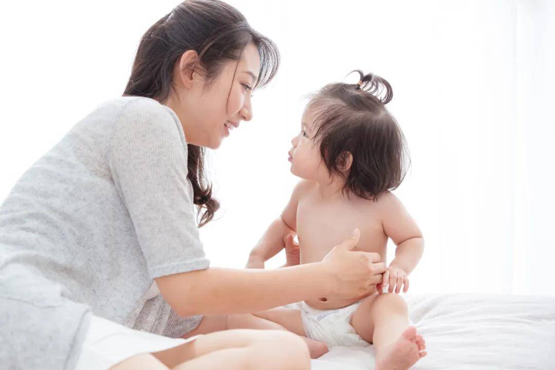 宝爸宝妈们,当心宝宝身上的“红胎记”